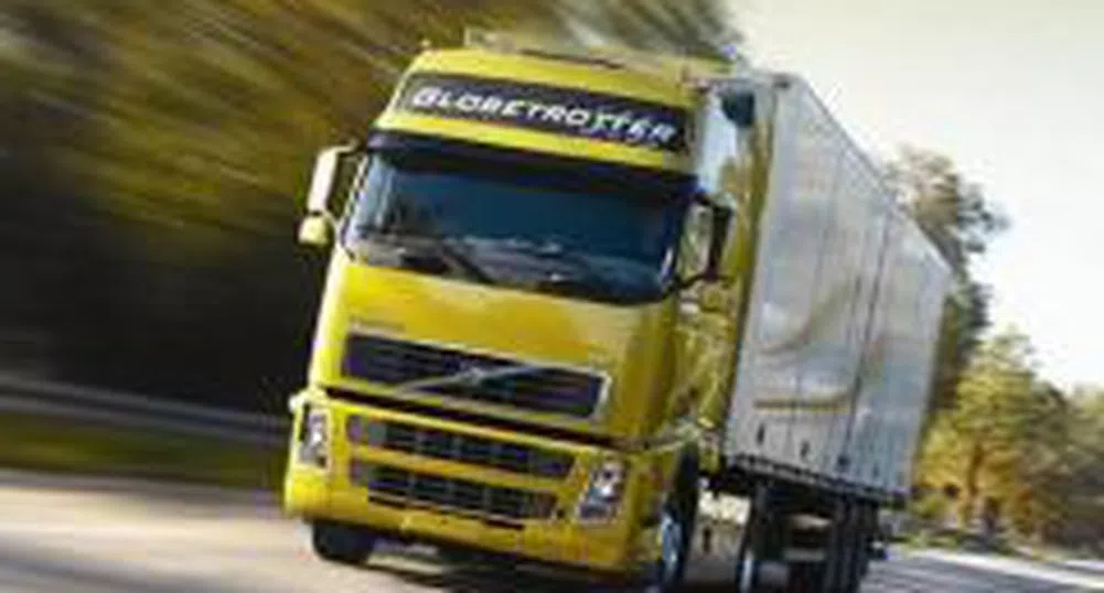 Волво изтегля 125 000 камиона от Северна Америка