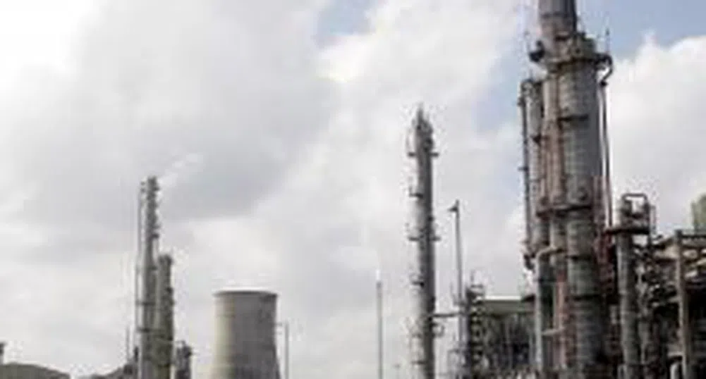 Виетнам строи втора рафинерия за 6 млрд. долара