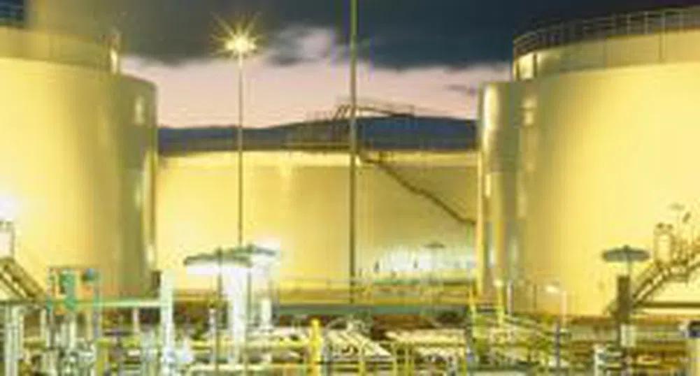 Саудитска Арабия ще увеличи добива си на петрол с 5%, или половин милион барела от юли