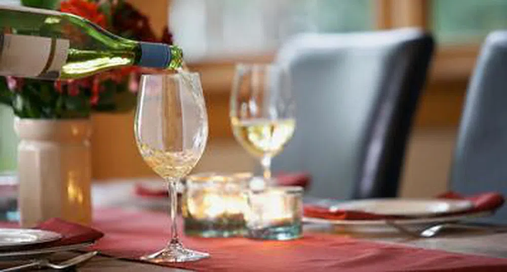 Хапването и пийването остават популярни през кризата