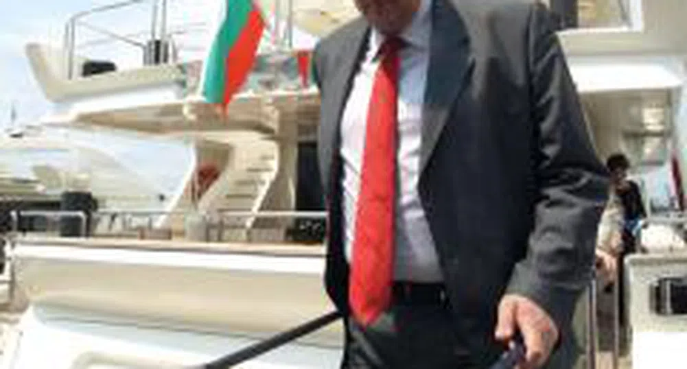 Мутафчиев: До края на 2009 г. няма да се увеличава акцизът за горивата