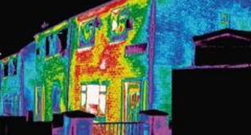 Шпионски самолет ще следи разхода на енергия на Острова