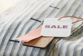 Тотални намаления в магазините в Гърция