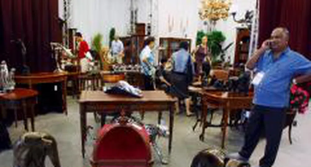 Откриват Мебелния салон в Милано