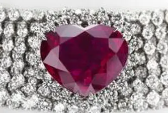 Кървавочервен рубин за 14 млн. долара е най-скъпата огърлица в света
