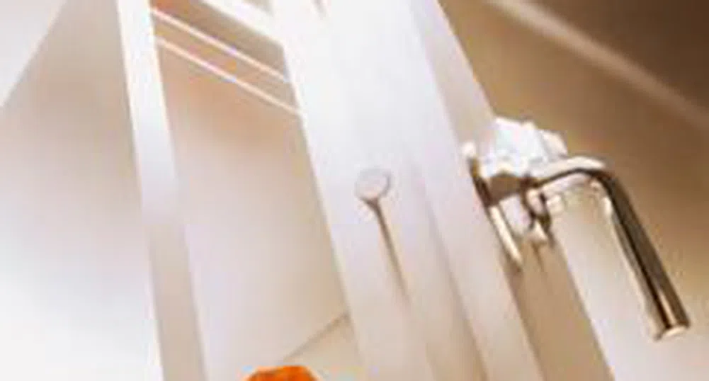 Режимът за лицата, извършващи налични парични преводи, става лицензионен