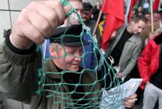 ЕС одобри помощи за рибарите заради скъпия дизел