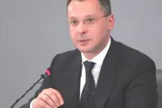 Станишев вика министри заради кризата