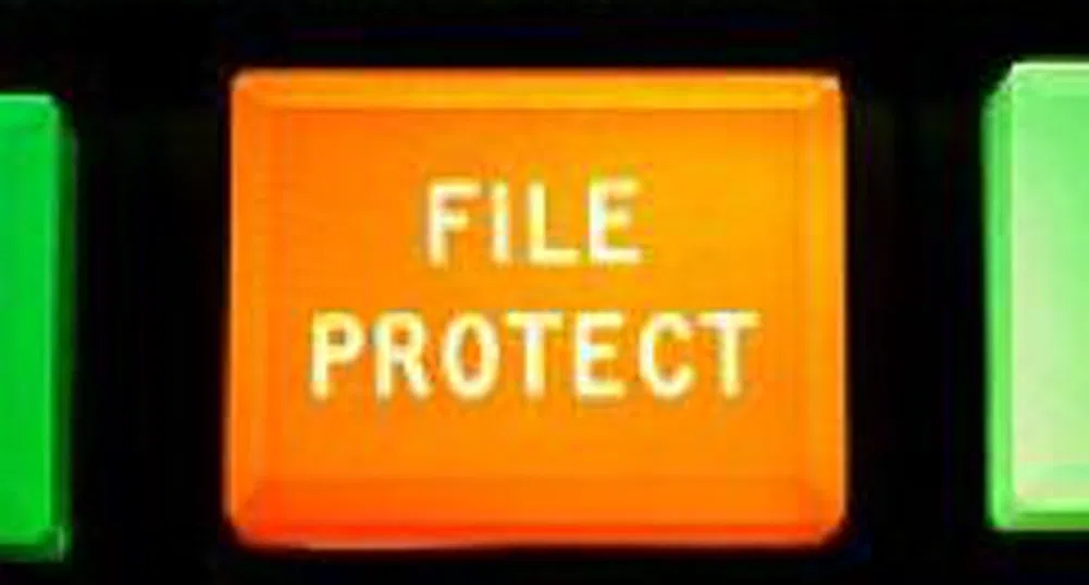 Американец получи рекордна присъда за компютърен саботаж