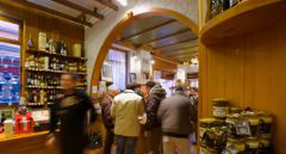 Искове срещу държавата за поне 480 млн. лв., ако затворят безмитните магазини