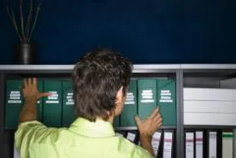 Безработните намаляха със 73 000 за една година