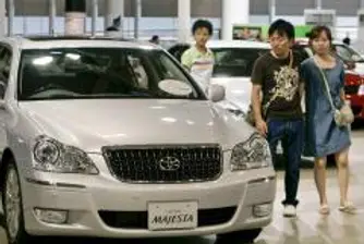 Toyota пак отваря американските си заводи