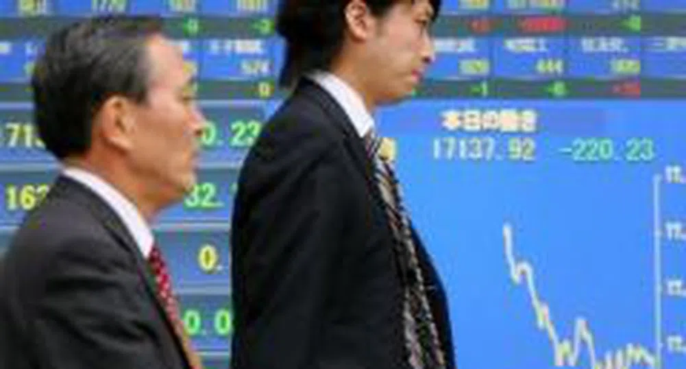 Nikkei с най-големия си спад от 1987 г., индонезийската търговия прекъсната