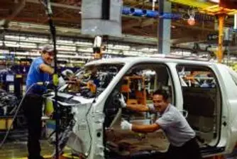 GM намалява производството с 250 000 автомобила