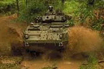 Танкова школа за туристи в германско село