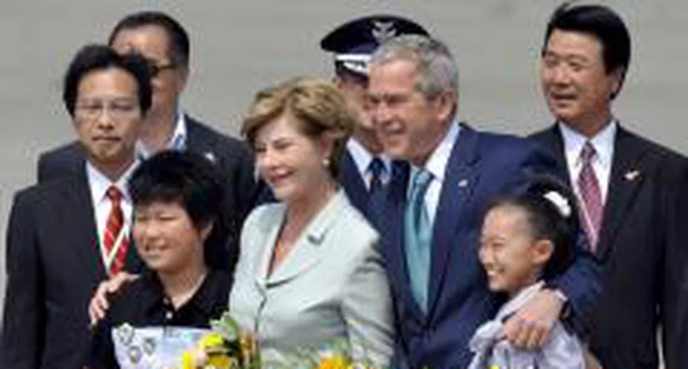 Проблемите на Африка дискутират лидерите на Г-8 в Япония