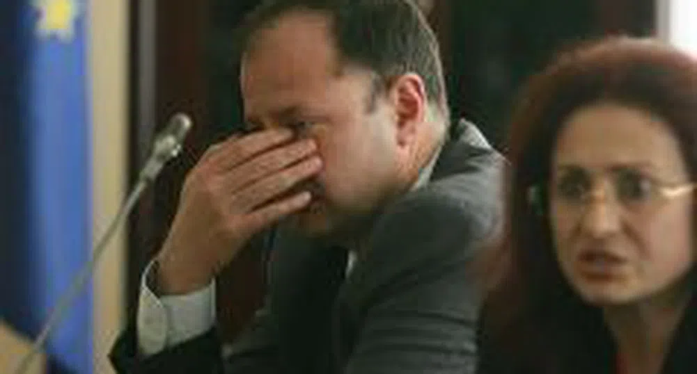 Етем и български евродепутати обсъдиха изграждането на телефон 112