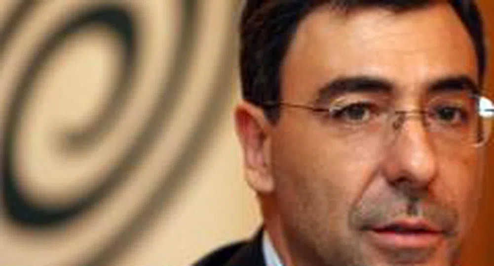 Вълчев иска специален закон за книжовния български език