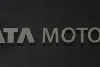 Индийската Tata става партньор на Piaggio