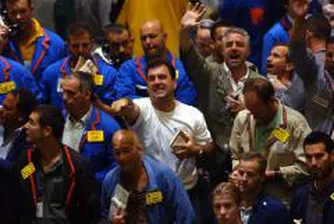 Петролът надолу, щатските индекси с повишения