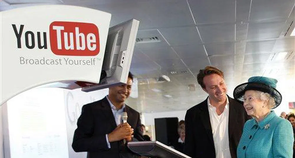 Британската кралска фамилия има акаунт в Twitter