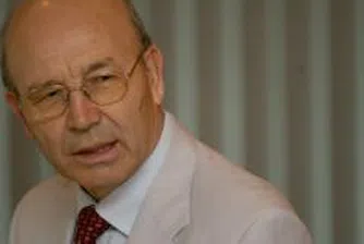 Министър Чакъров ще съди за клевета шефа на Салвелинус Рея Фиш