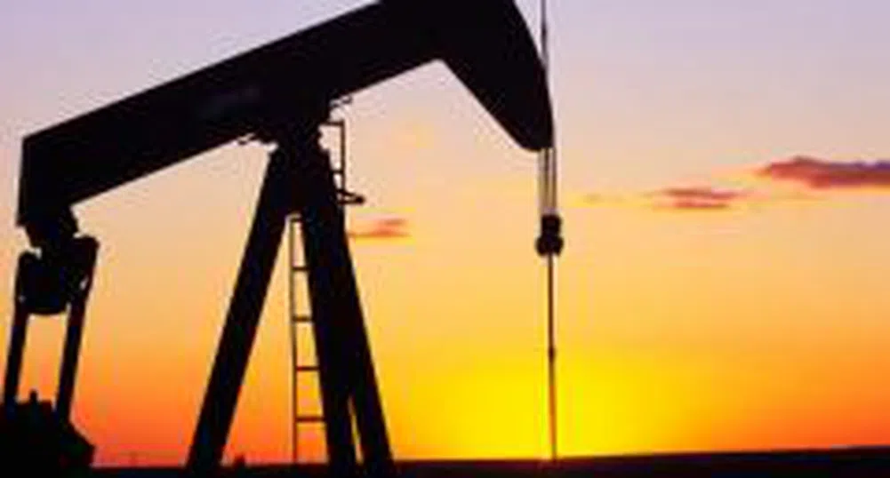 Петролът отново под 100 долара за барел