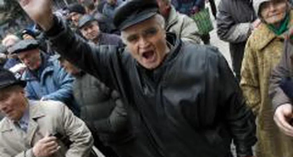 Увеличават средната възраст за пенсиониране на 68 г.