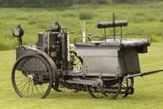 Продават най-старата кола в света