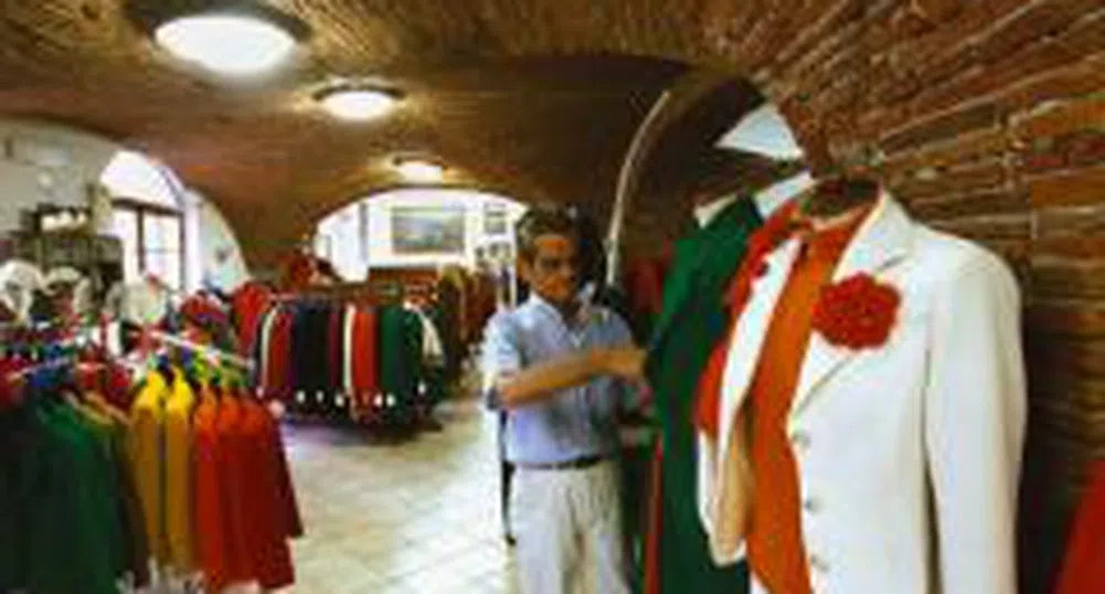 Английските модисти местят производството си в Италия