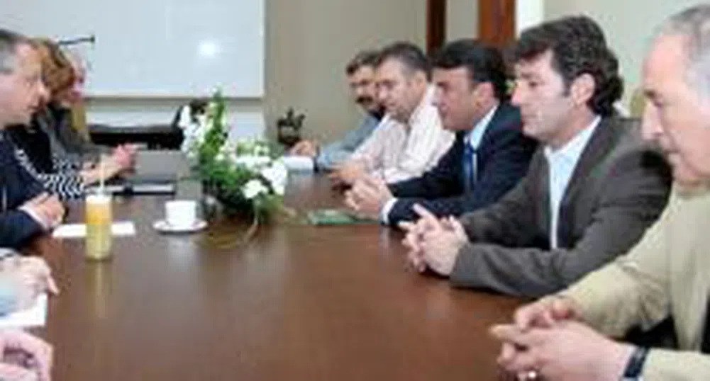 Станишев нареди да се търси истинския собственик на ЦСКА