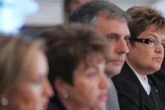 Плугчиева: Очаква се през есента да се вдигне забраната за парите по ИСПА