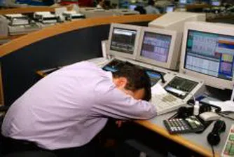 Брокери: Ниските обороти се запазват