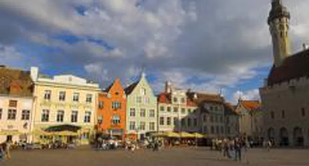 Estonia Cuts Forecasts, Sees Budget Gap Through 2011