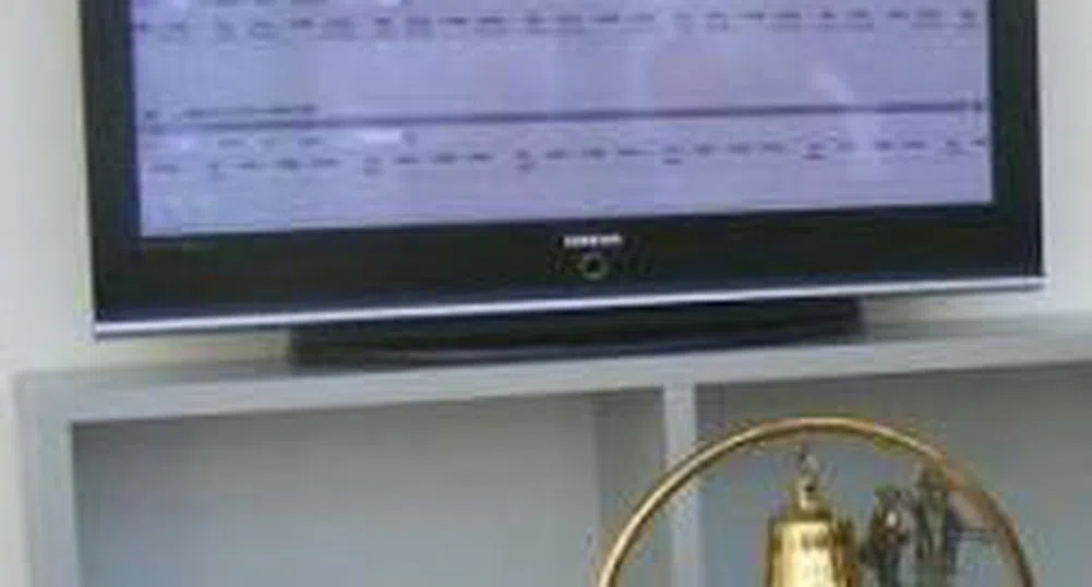 Българските индекси със значителни загуби днес