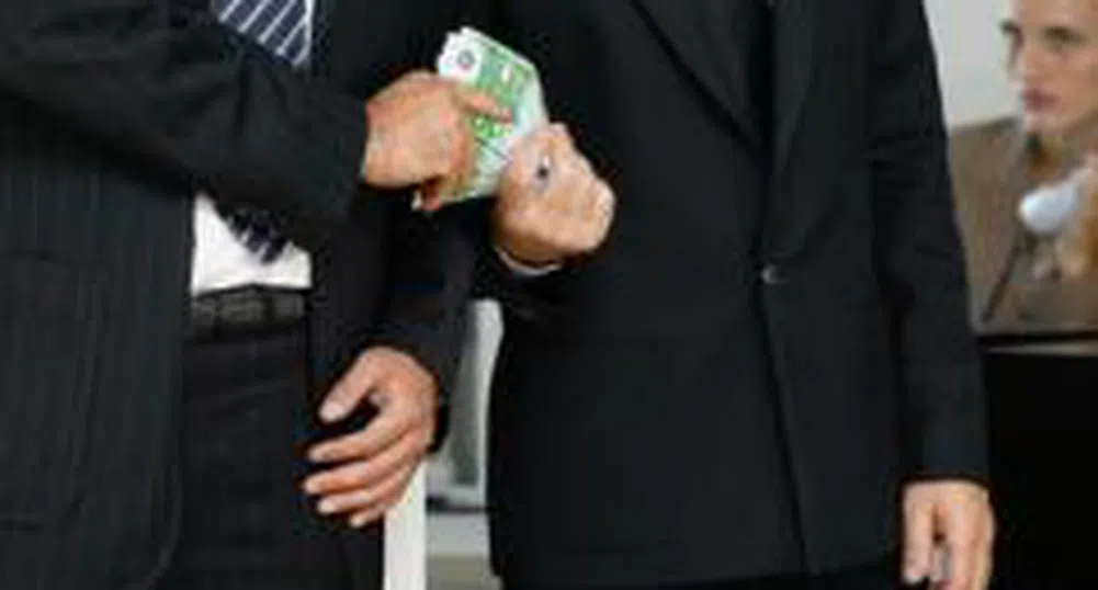 Работят по законопроект, регламентиращ предотвратяването на конфликт на интереси