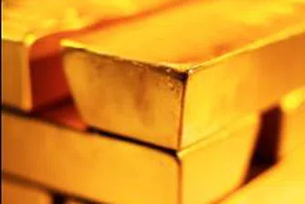 Натиск върху златото, спокойна търговия при петрола