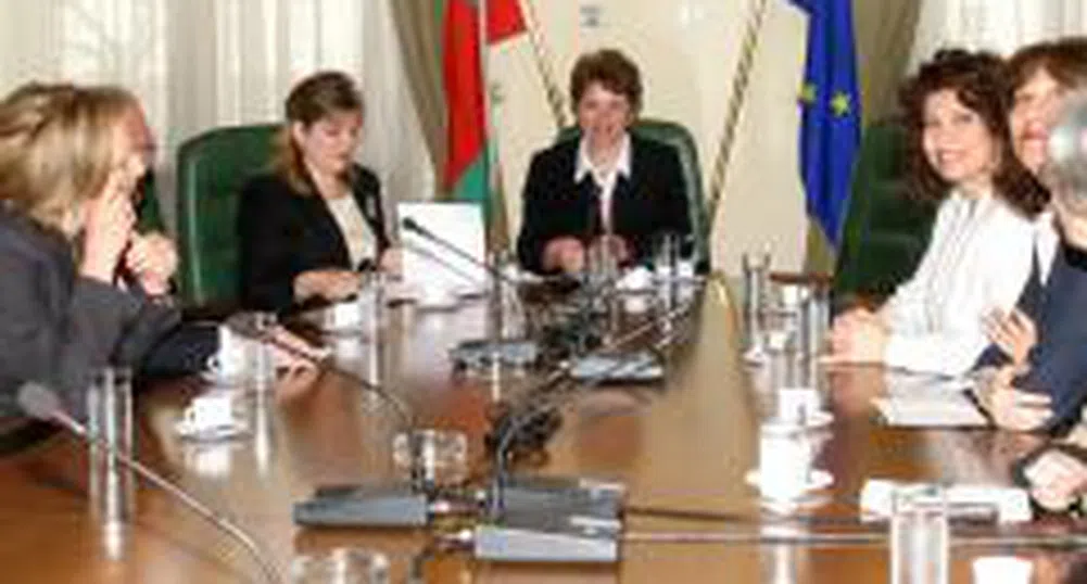 Плугчиева: Ще вървим напред, ако заработи контролът на еврофондовете