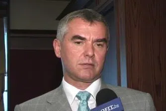 Монбат занижи прогнозата си за 2009 г.