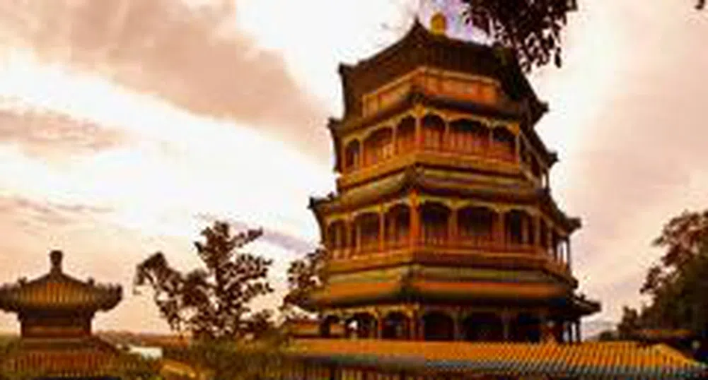 Китайската икономика с ръст от 10.6% за първото тримесечие