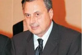 Данев: Кризата ще изчисти бизнеса
