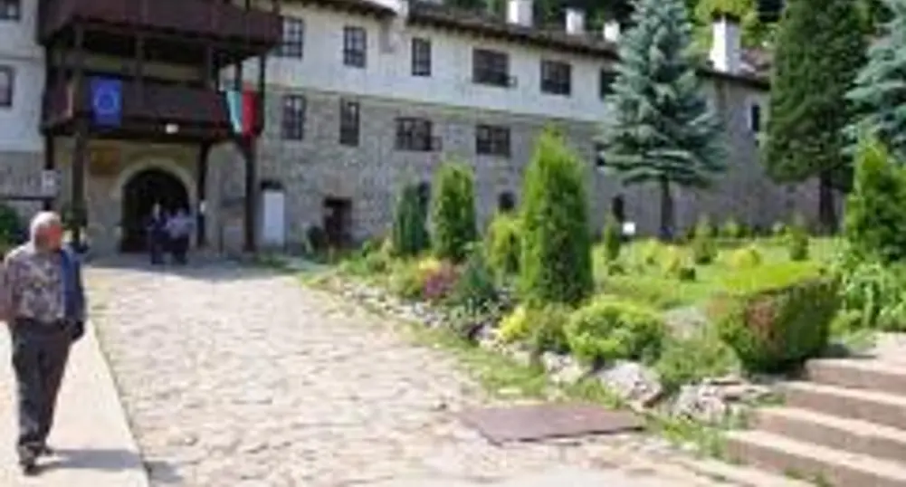 Туристите в Троян за миналата година 77 000