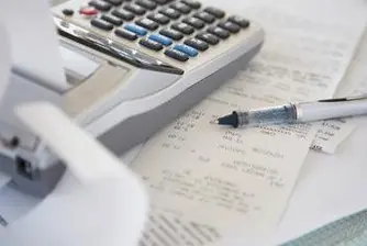Офисите на НАП работят и днес