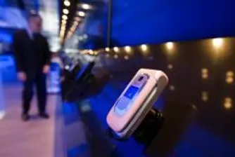 Спад в продажбите на мобилни телефони през 2009 г.