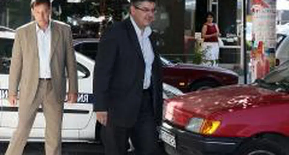 Chiefs of Phare Executive Agencies Submit Resignations