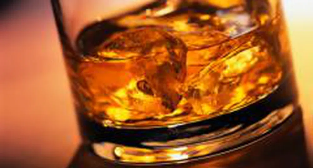 Бутилка уиски, ако НДСВ влезе в следващия парламент