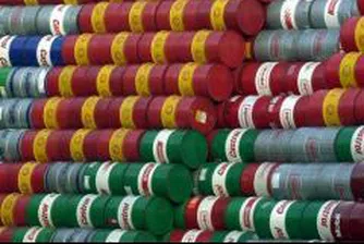 Цената на петрола пада под 134 долара за барел