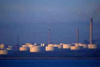 Албанската държавна петролна компания бе продадена за 129 млн. евро