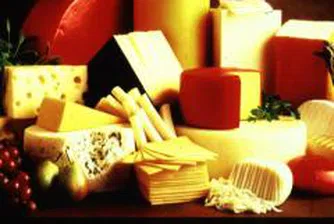 Кашкавалът и кравето сирене продължават да поевтиняват