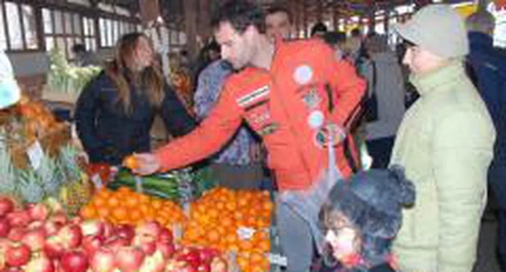 Consumer Confidence Indicator Falls 2.2 Percentage Points Below January Level